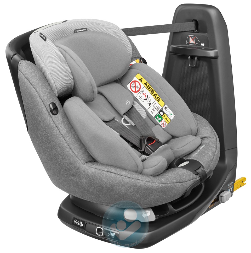 Детское автомобильное кресло Maxi-Cosi AxissFix Plus Nomad Grey