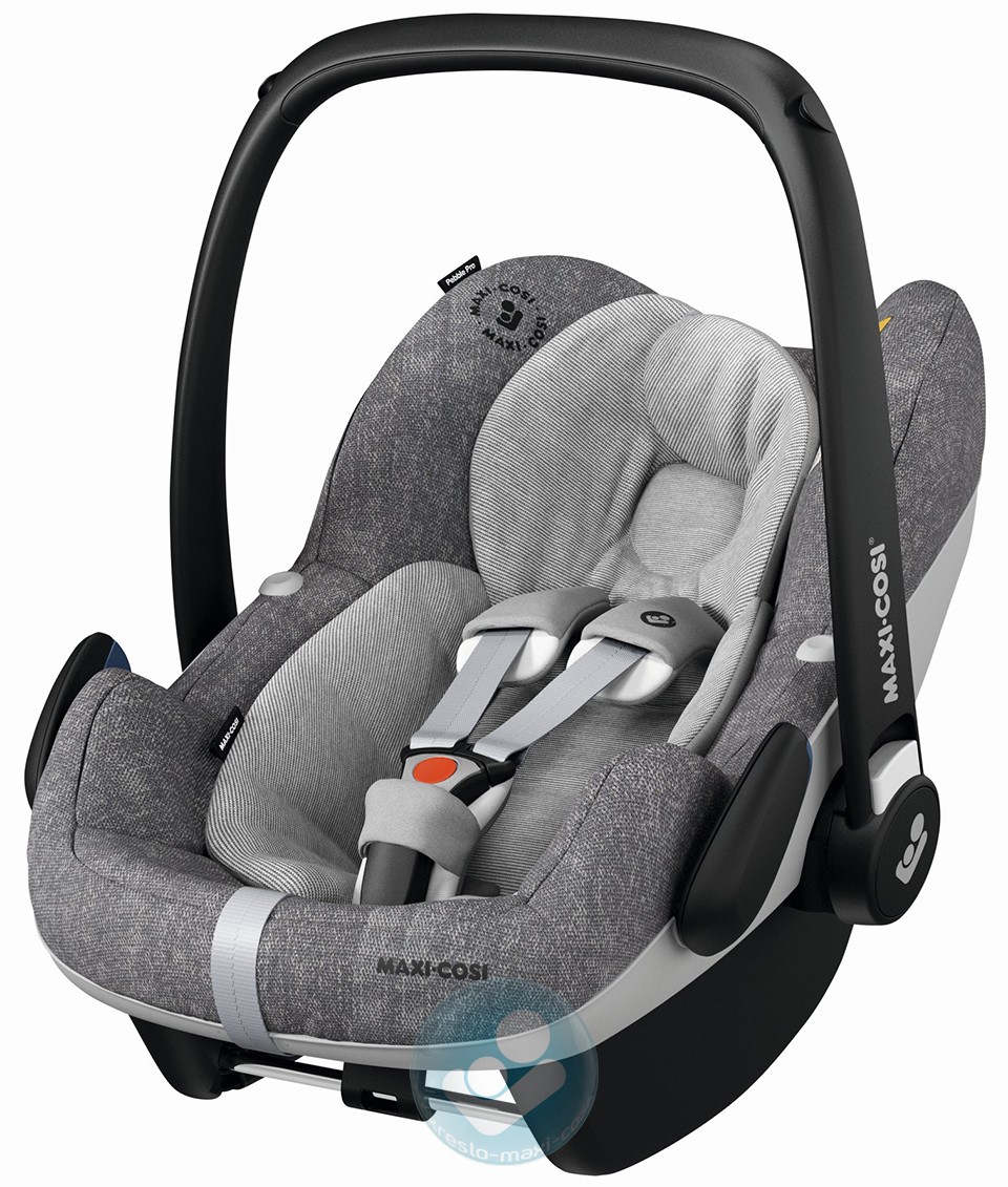 Детское автомобильное кресло Maxi-Cosi Pebble Pro i-Size Nomad Grey