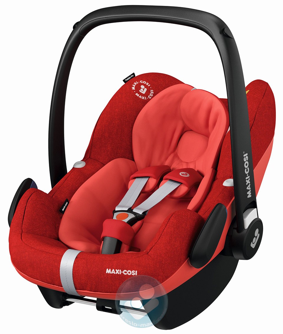 Детское автомобильное кресло Maxi-Cosi Pebble Pro i-Size Nomad Red